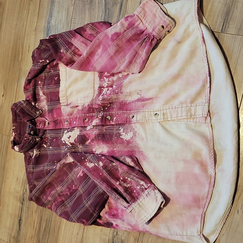 Ivy Crew Classics flannel distressed and bleached